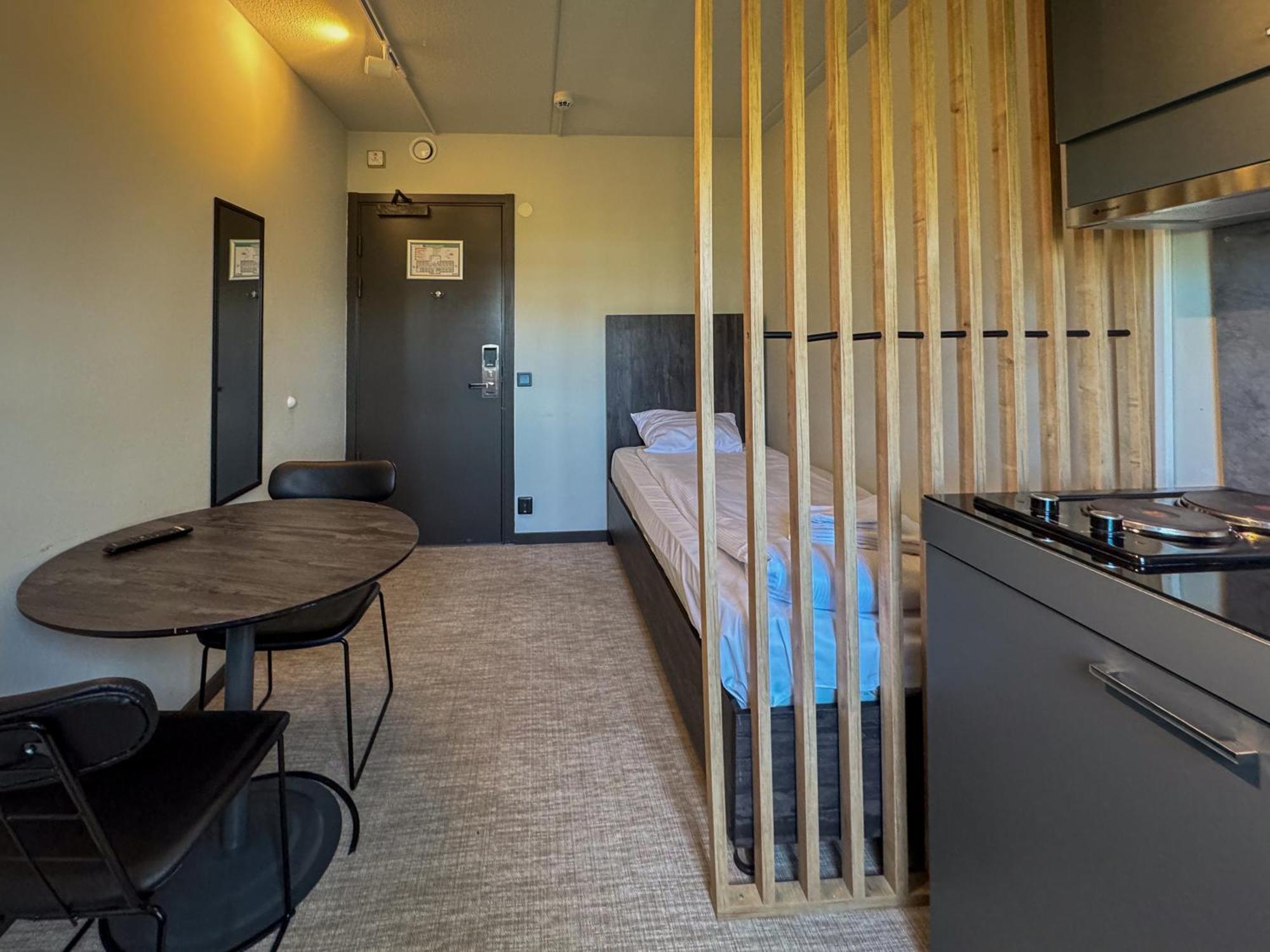 Joenkoeping Hotel Apartments エクステリア 写真