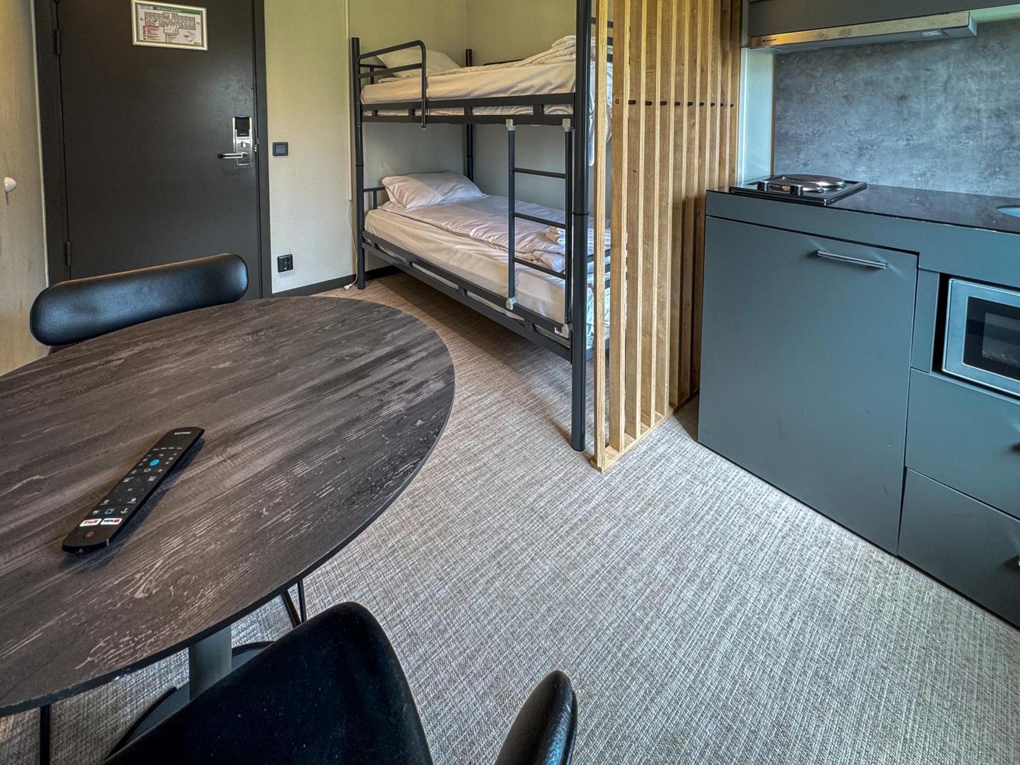 Joenkoeping Hotel Apartments エクステリア 写真
