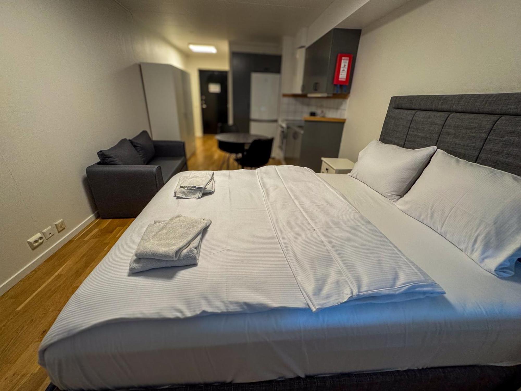 Joenkoeping Hotel Apartments エクステリア 写真