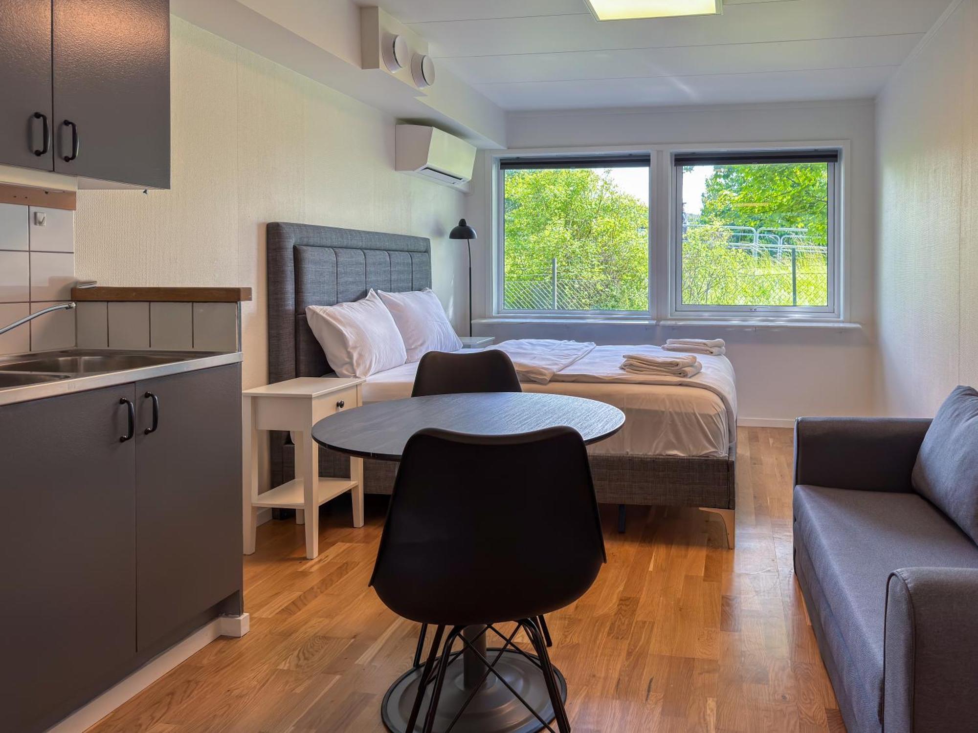 Joenkoeping Hotel Apartments エクステリア 写真